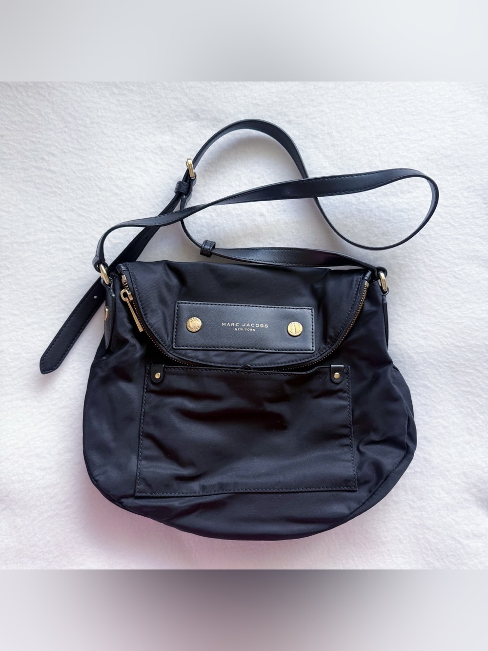 Marc Jacob’s Natasha Nylon Messenger Crossbody Bag Black